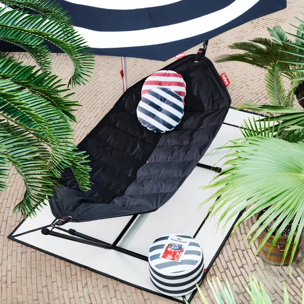 Hamac Headdemock , le coussin d'assise Circle et le tapis d'extérieur Carpretty de Fatboy