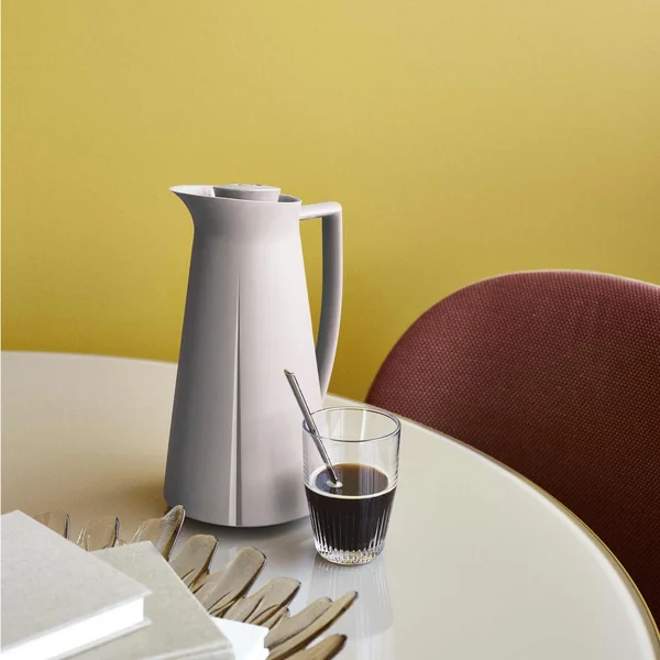 Cruche sous vide pour boissons chaudes et froides