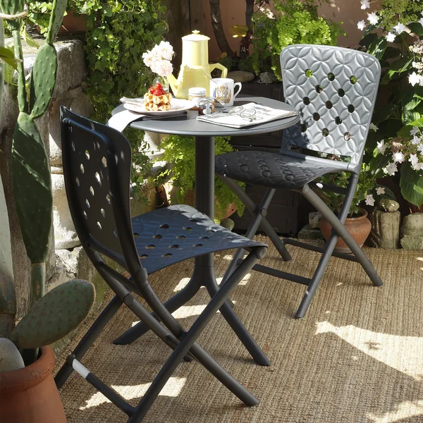 La chaise pliante Zac Spring de Nardi rend la terrasse printanière