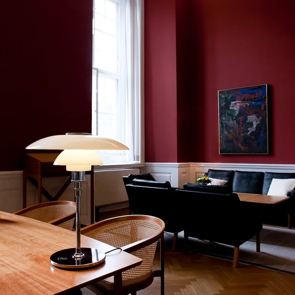 Lampe de table design noble